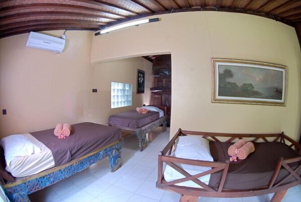 Room - Hills Joglo Villa (Ungaran)