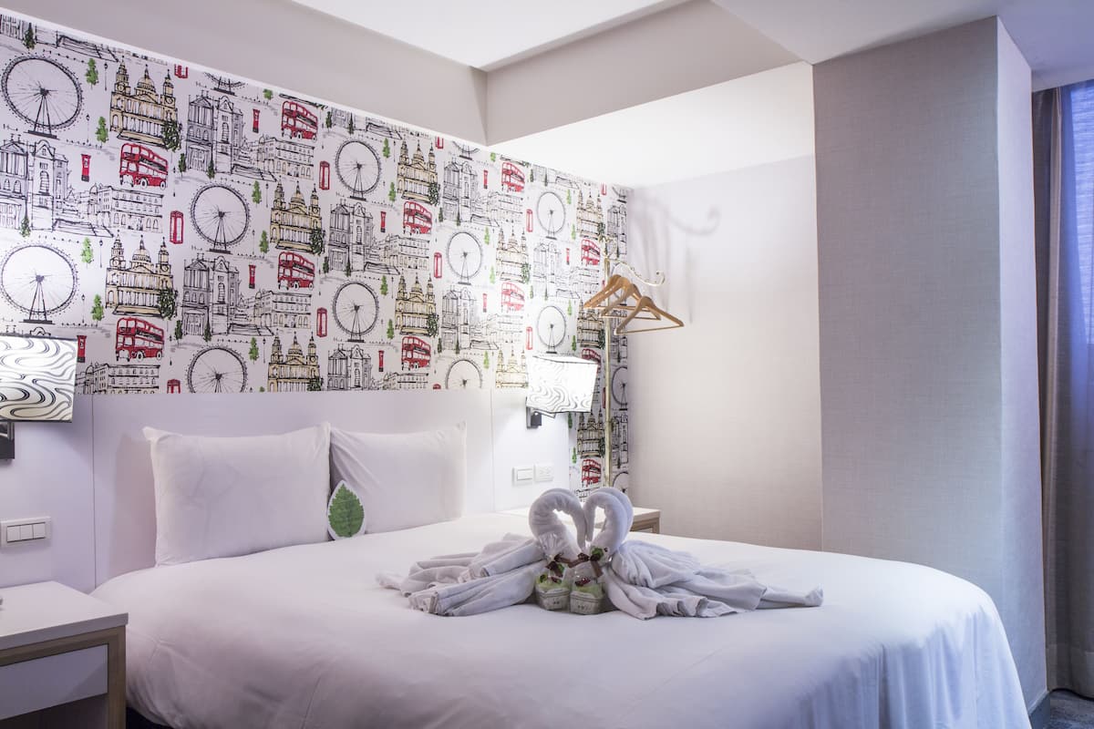 Superior Room, 1 Double Bed | Down comforters, free minibar, in-room safe, individually decorated
