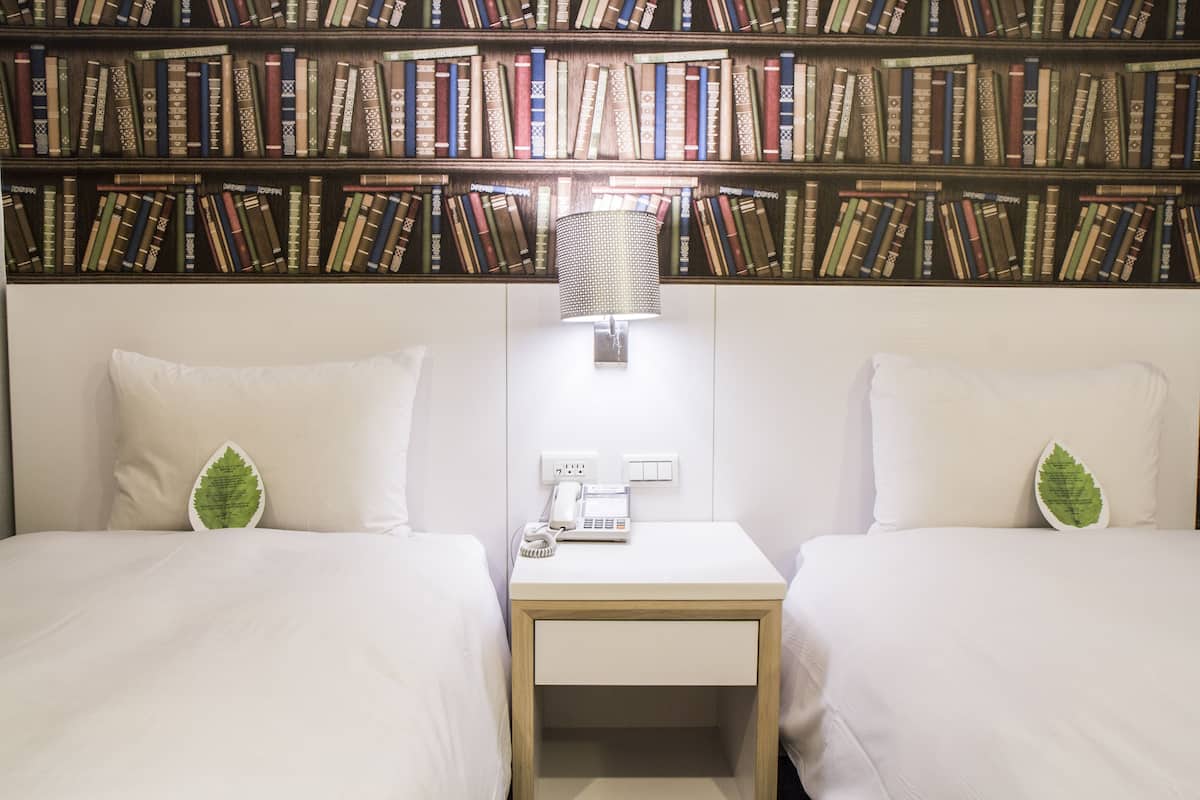 Business Room, 2 Twin Beds | Down comforters, free minibar, in-room safe, individually decorated