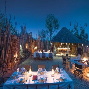 Breakfast, lunch and dinner served - Leopard Hills (Bushbuckridge)
