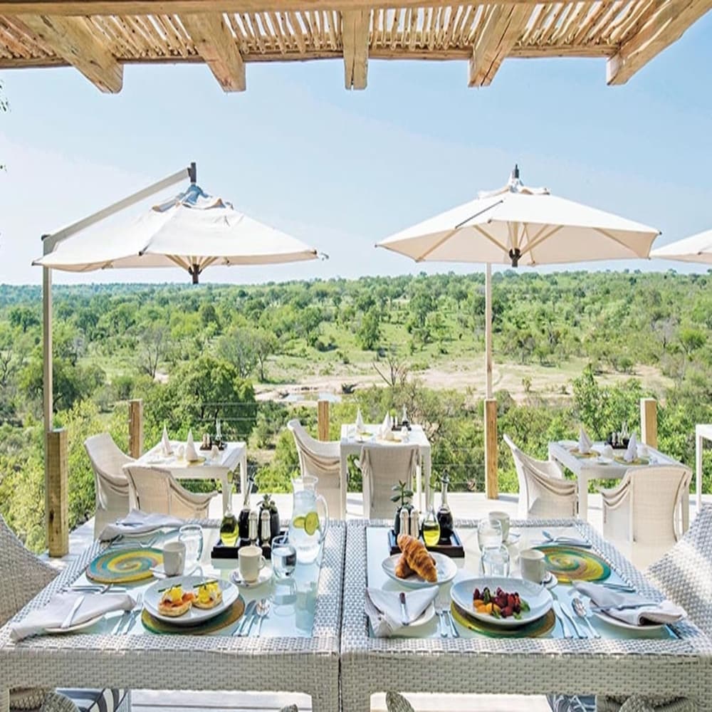 Leopard Hills by null