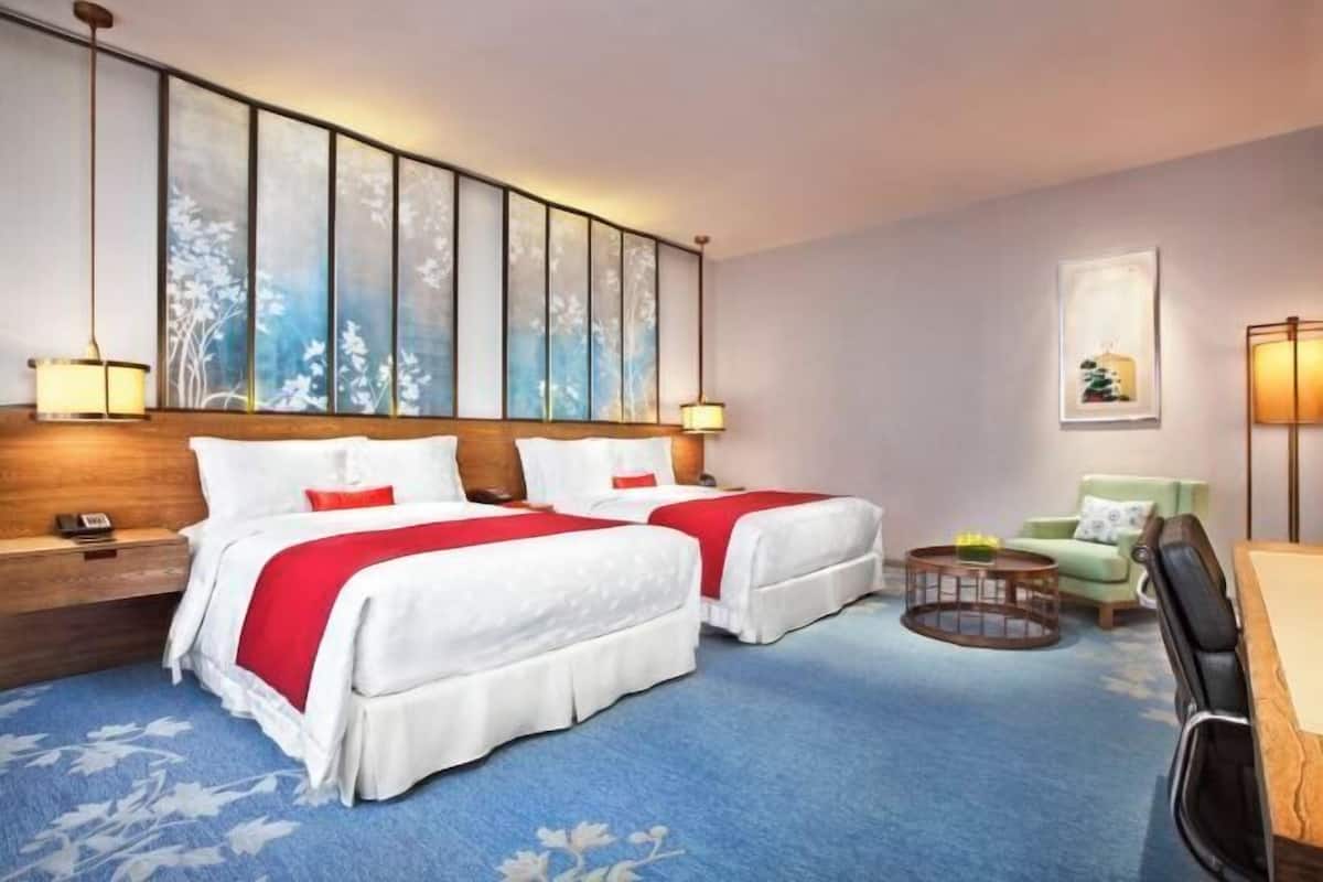 In-room safe, desk, laptop workspace, free cots/infant beds