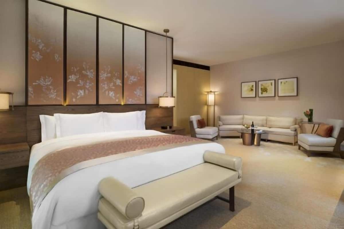 In-room safe, desk, laptop workspace, free cots/infant beds