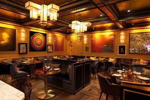 2 restaurants, lunch, dinner served; local cuisine 