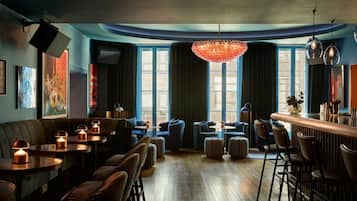 Bar (in der Unterkunft)