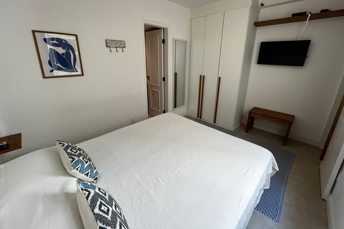 Traditioneel appartement | 1 slaapkamer, een kluis op de kamer, een strijkplank/strijkijzer