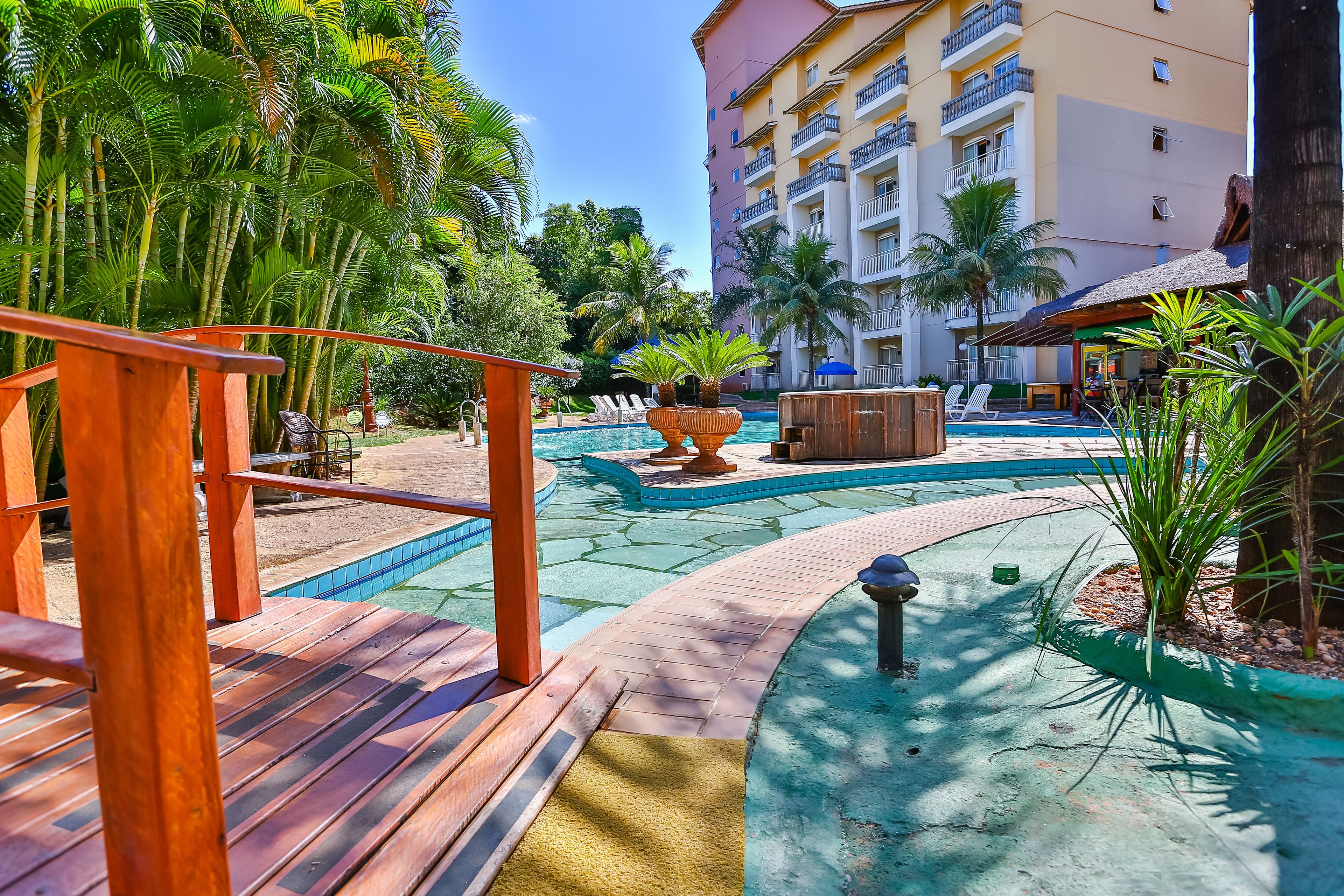 3 piscinas al aire libre, sombrillas, tumbonas