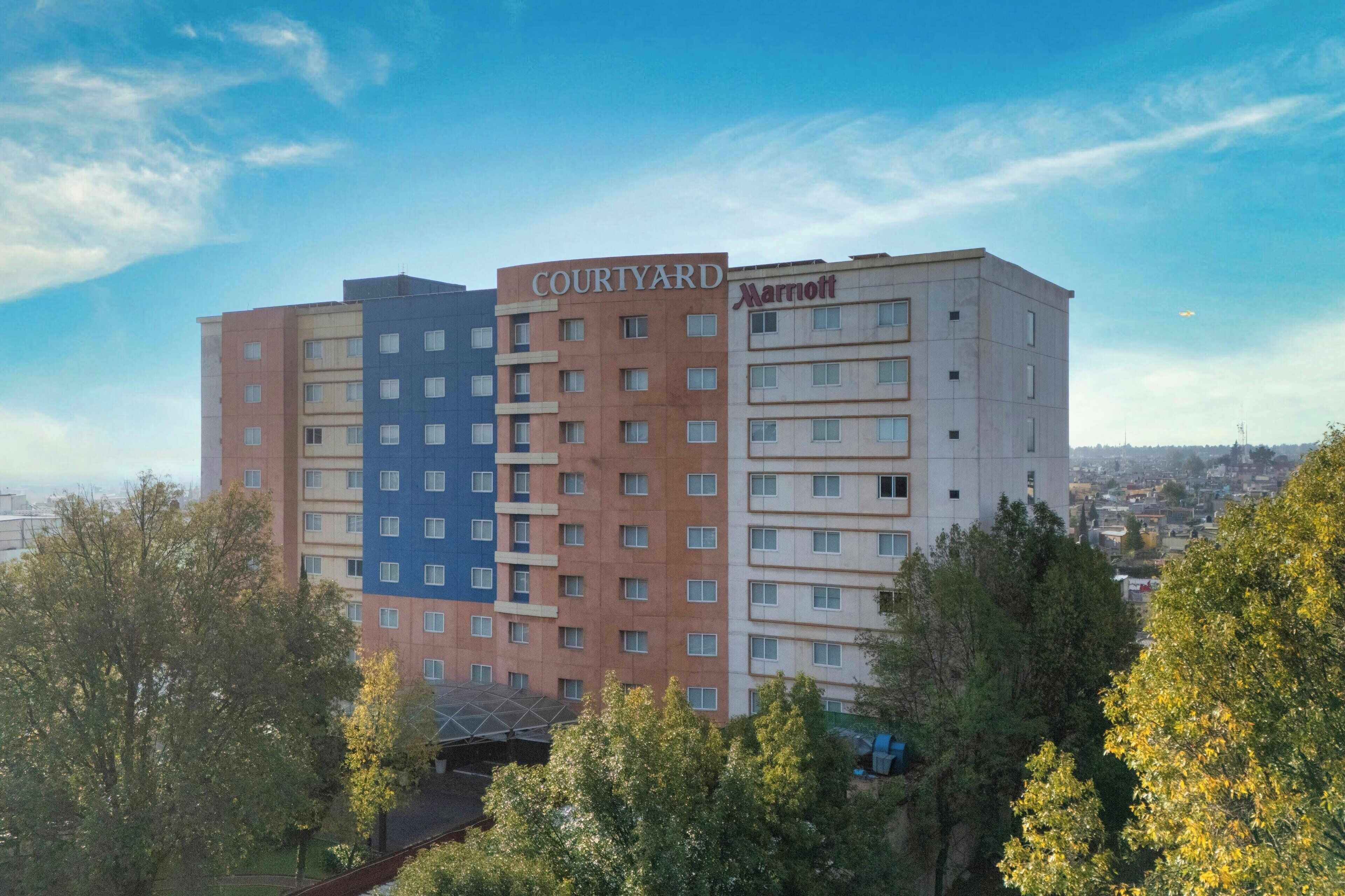 Photo - Courtyard Toluca Tollocan