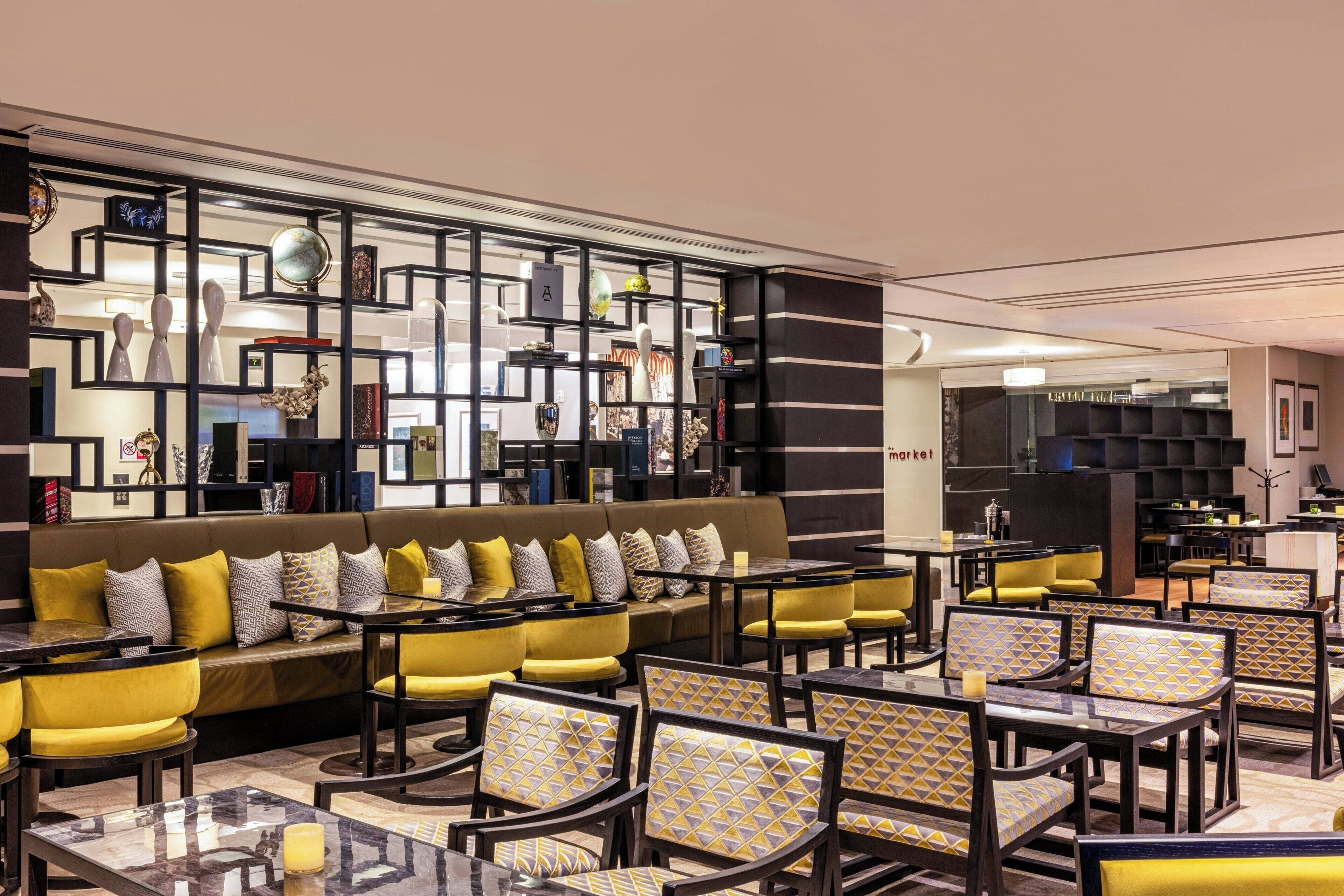 Photo - Courtyard Toluca Tollocan