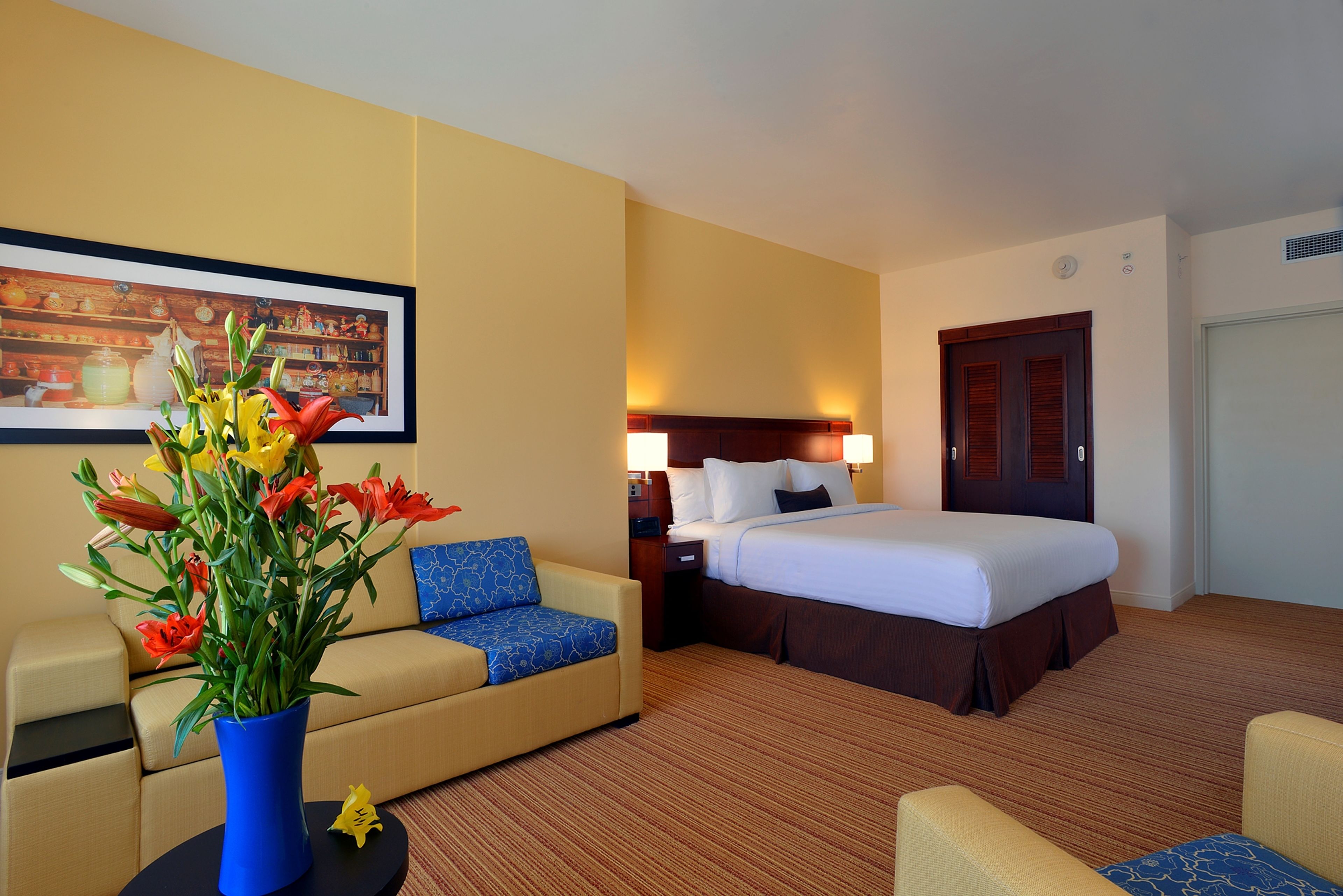 1 bedroom, in-room safe, desk, blackout curtains