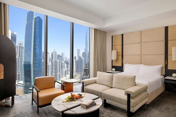 Lyxrum - 1 sovrum (Burj Khalifa View) | Sängtillbehör av högsta kvalitet och minibar