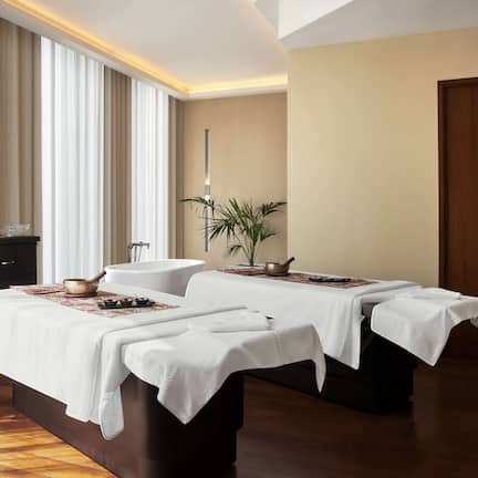 Body treatments, body scrubs, facials