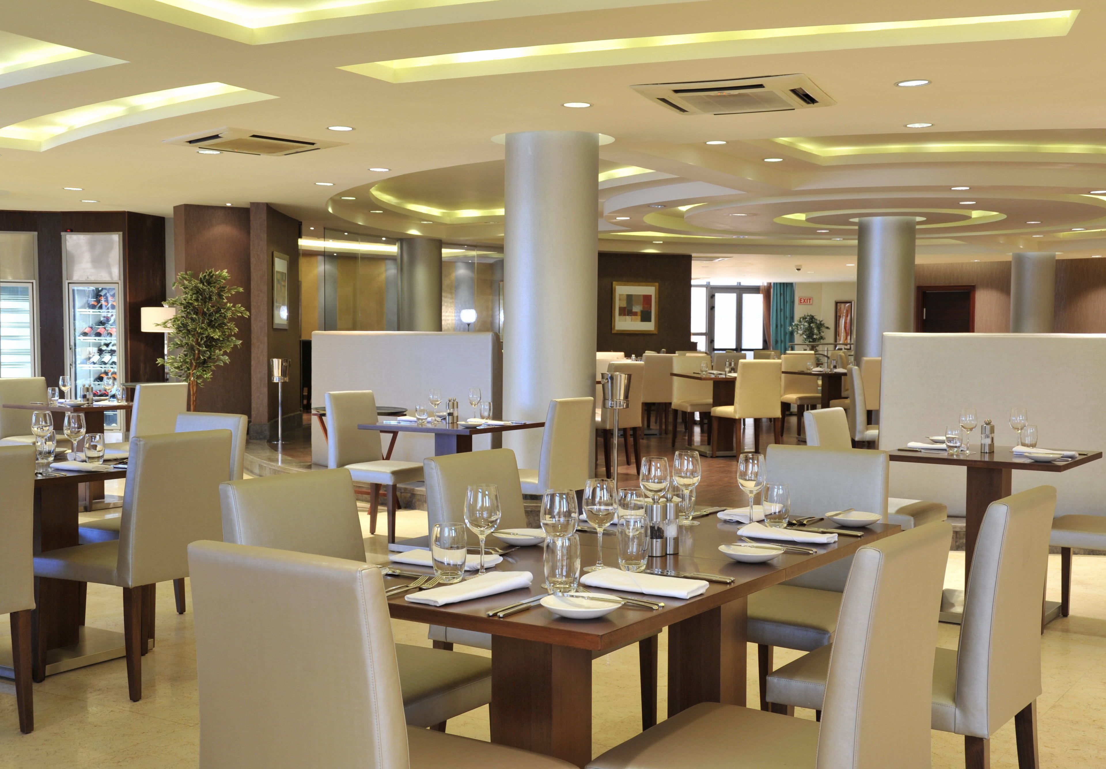 Se ofrece un desayuno completo todos los días (por un coste adicional)