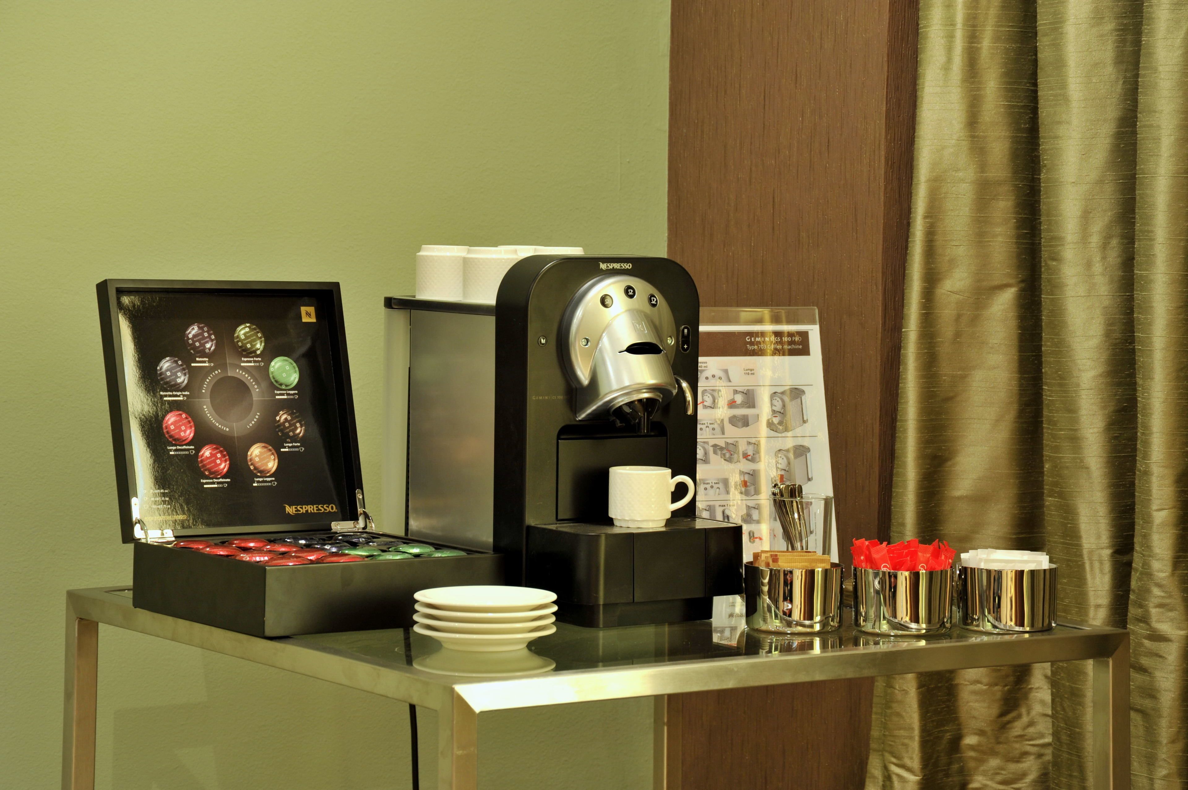 1 bedroom, premium bedding, minibar, in-room safe