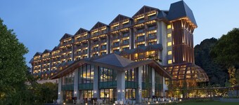 Resorts World Sentosa - Equarius Hotel