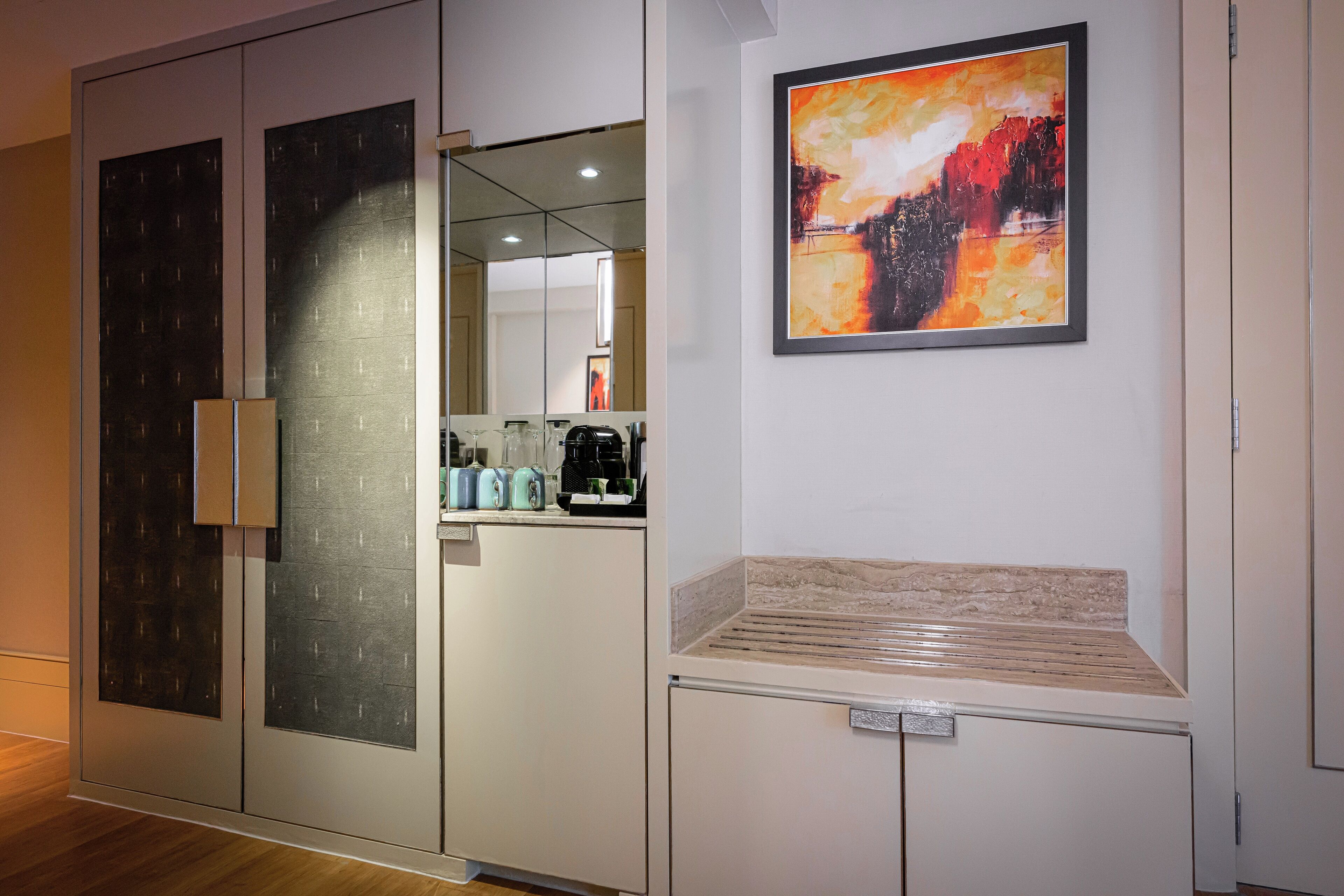 1 bedroom, egyptian cotton sheets, free minibar, in-room safe