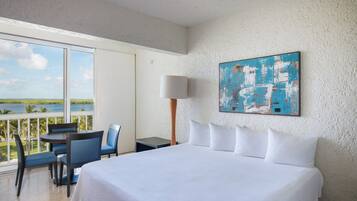 Studio w/Kitchenette | In-room safe, iron/ironing board, free cribs/infant beds, internet