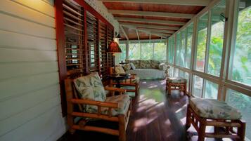 Superior Queen Room (Sea Grape) | 1 bedroom, premium bedding, pillowtop beds, individually decorated