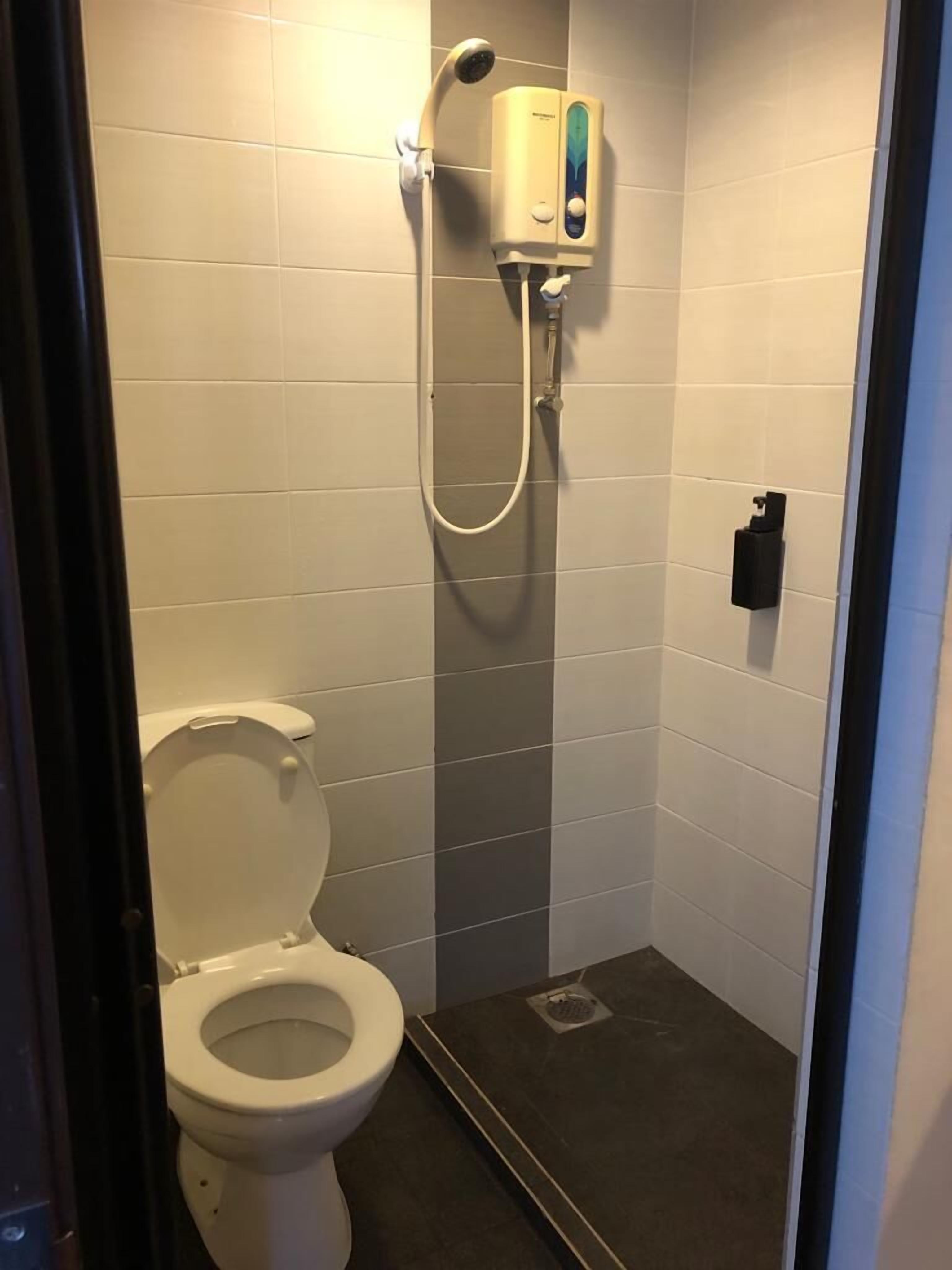 hair dryer, bidet, towels