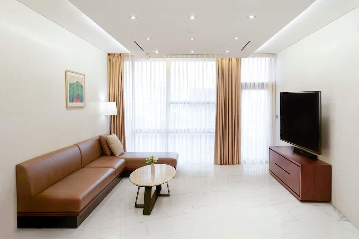45-inch LCD TV with cable channels, TV