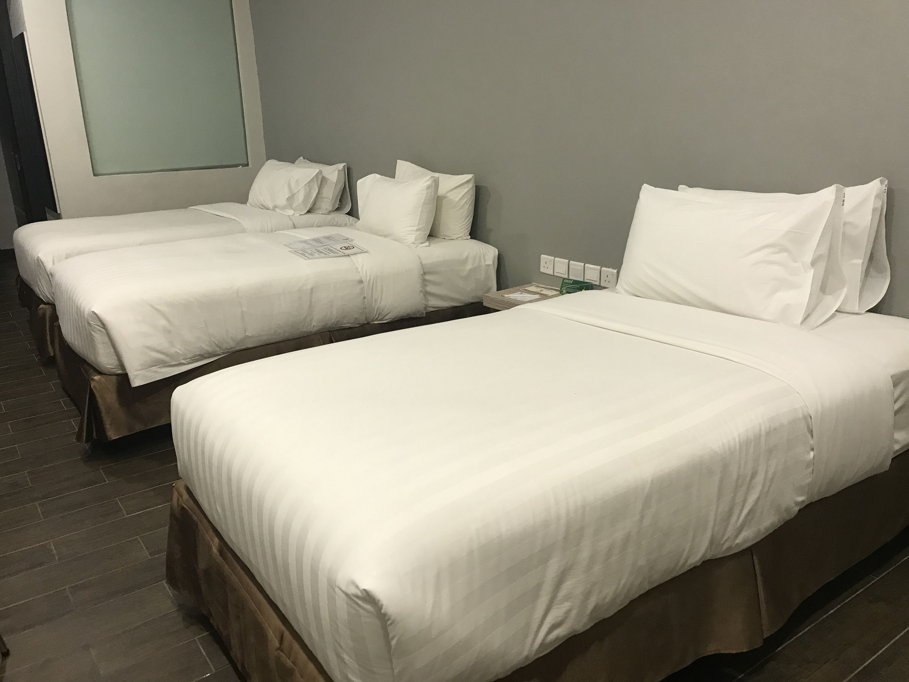 courtyard triple | in-room safe, desk, soundproofing, iron/ironing board