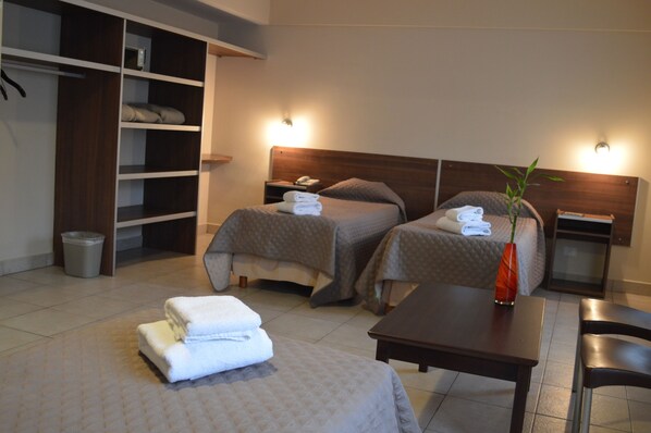 Junior Suite | Minibar, desk, cribs (free), rollaway beds (surcharge) - Destino Real Hotel (Buenos Aires)