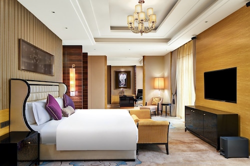 Crowne Plaza Tianjin Jinnan by IHG