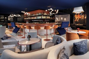 Bar (on property) - ANDAZ AMSTERDAM, PRINSENGRACHT, BY HYATT (Amsterdam)