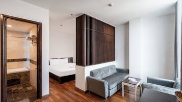 Studio Suite, City View