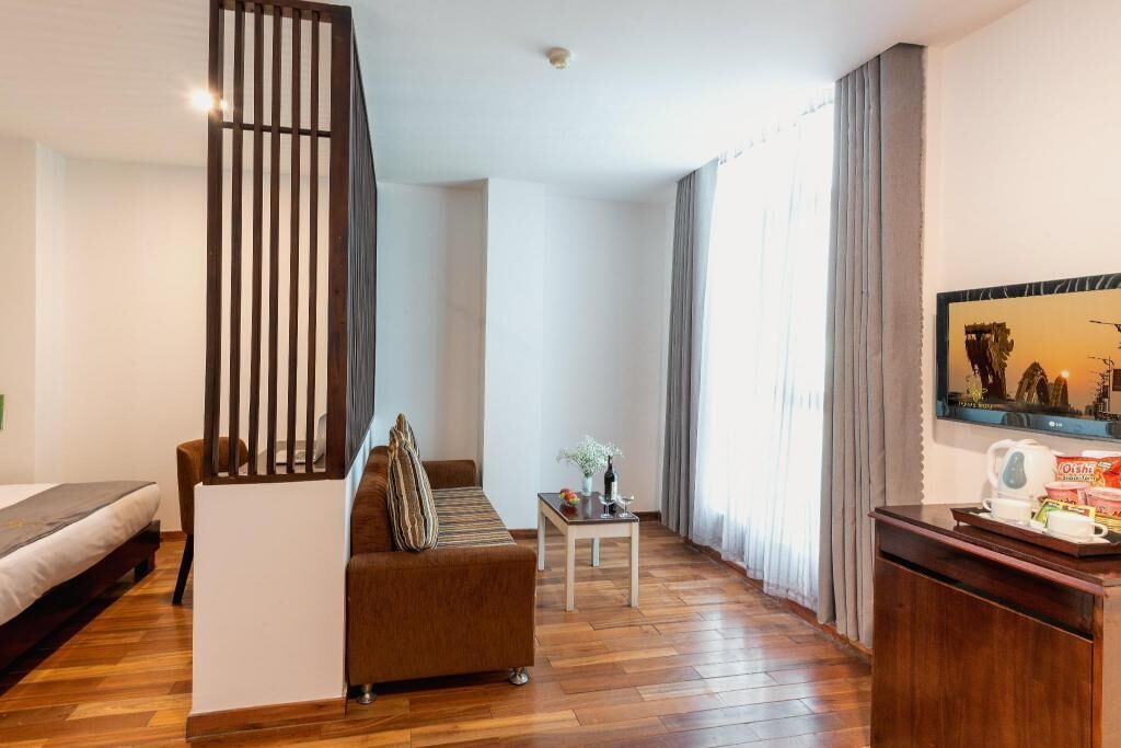 Edredones de plumas, colchones viscoelásticos, minibar y caja fuerte