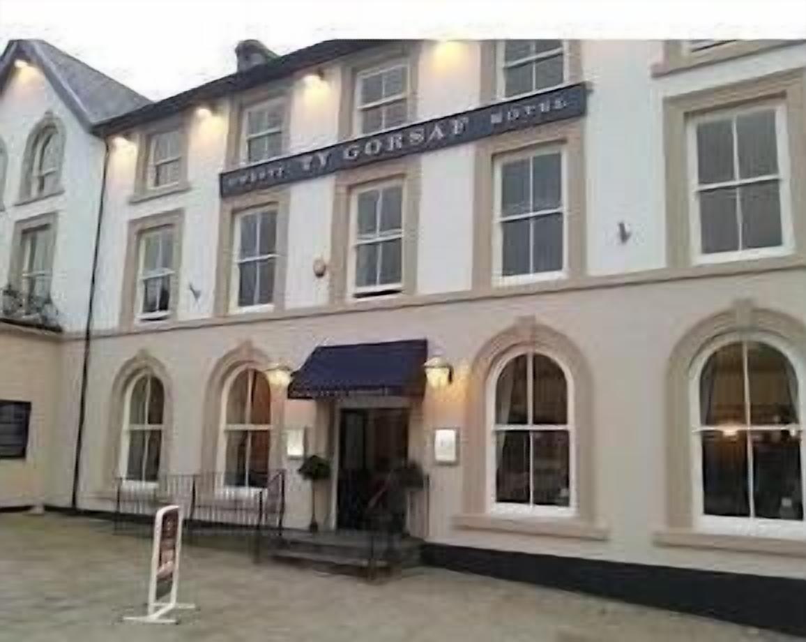 Exterior. Ty Gorsaf Hotel