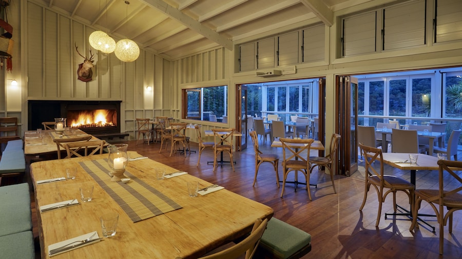 Awaroa Lodge