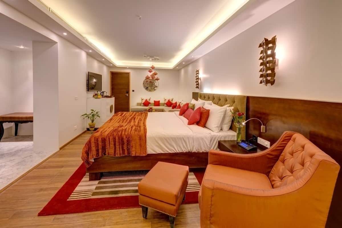 Phòng Suite Presidential, 1 giường cỡ king | Bộ đồ giường cao cấp, chăn bông, minibar, két bảo mật tại phòng
