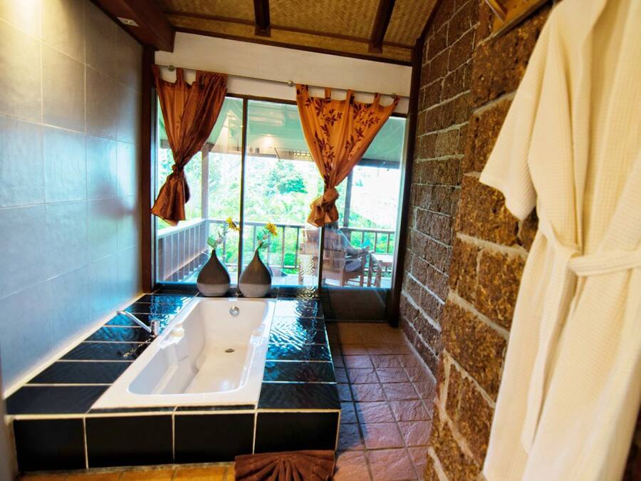 Classic Family Villa with Bath Tub | Deep soaking bathtub