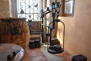 Breakfast, lunch and dinner served  - Auberge du Poids Public (Saint-Felix-Lauragais)