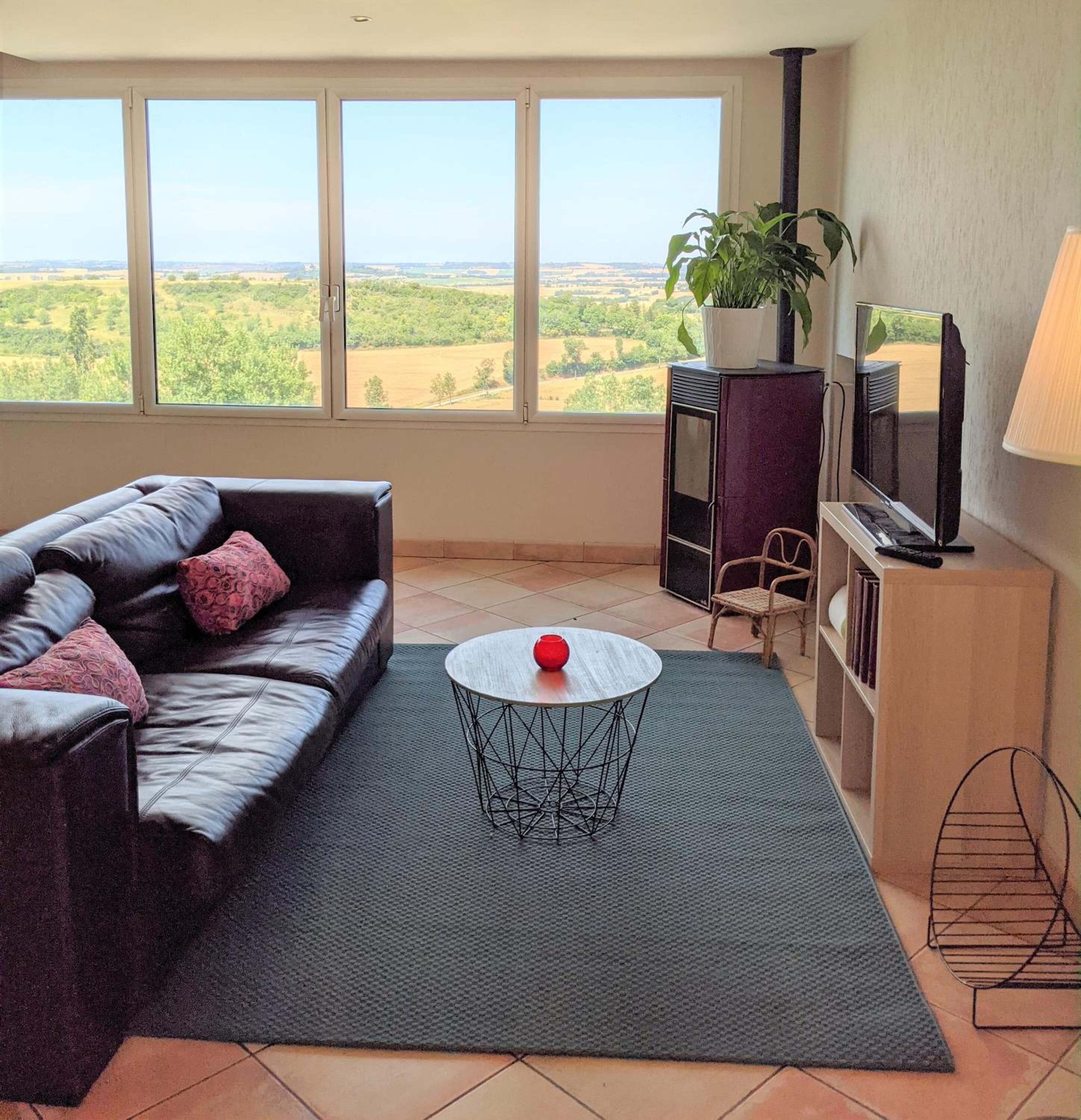 apartment | living area | 1-cm flat-screen tv with digital channels, tv, offices