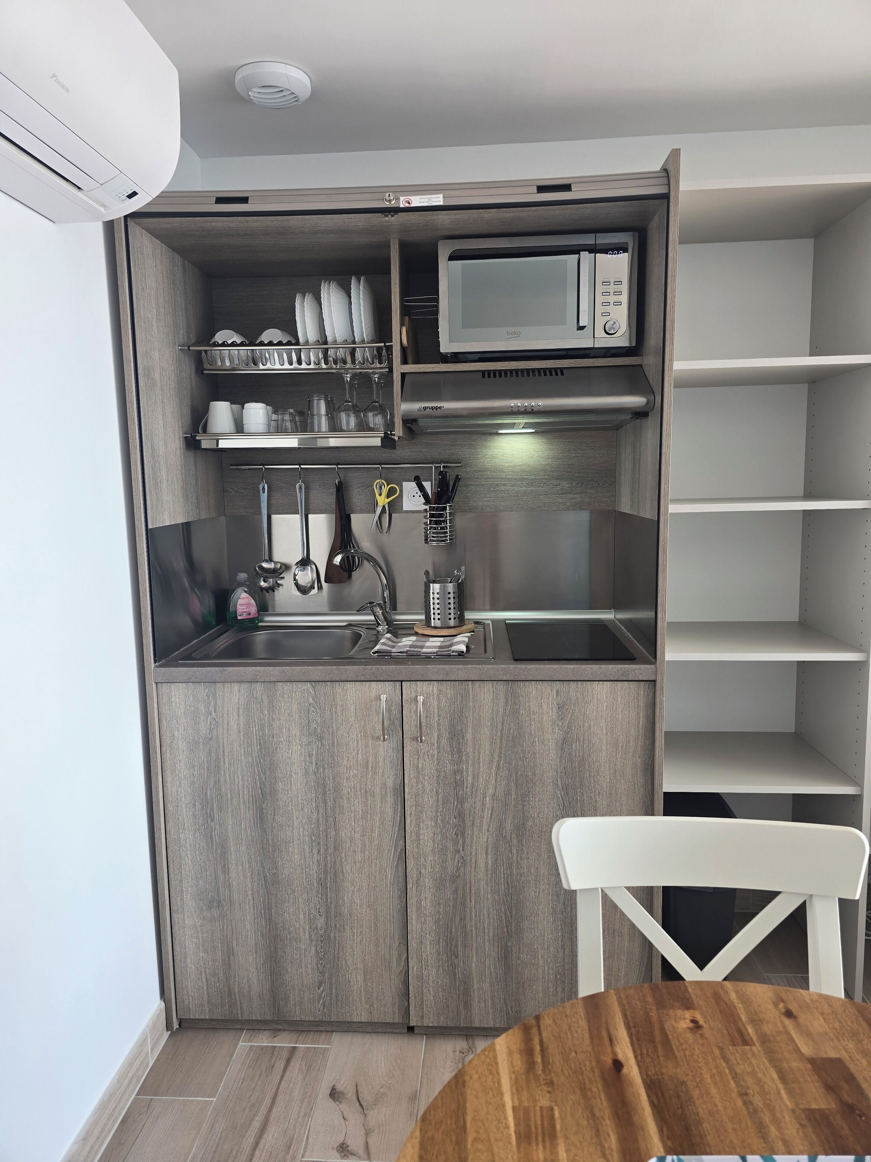 Superior-Studio, Meerblick | Eigene Küche | Kühlschrank, Mikrowelle, Herdplatte, Wasserkocher