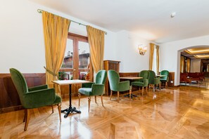 Lobby lounge - Hotel Serena (Cortina d'Ampezzo)