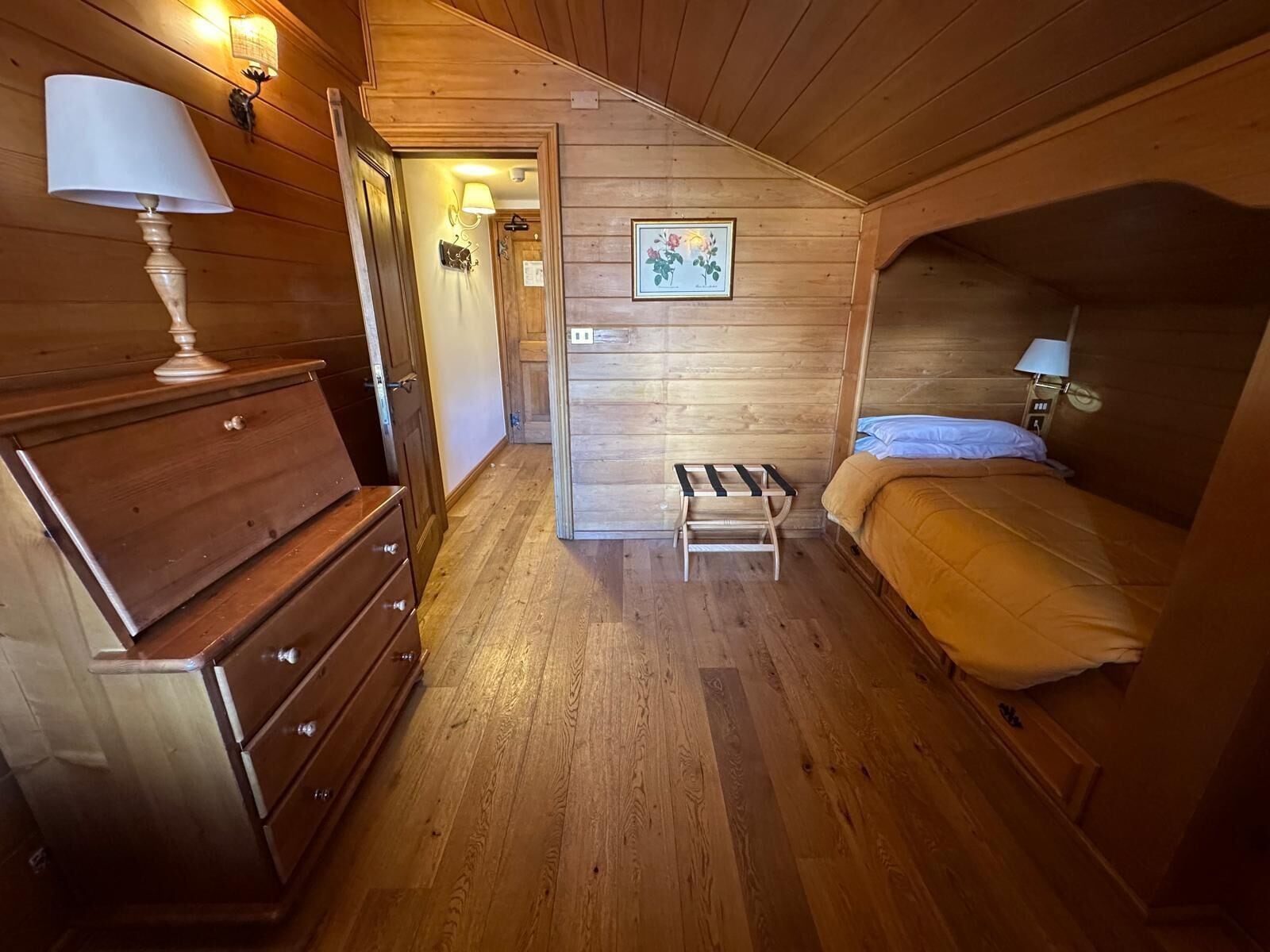 1 bedroom, down duvets, memory-foam beds, in-room safe