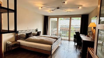 Family Room with view to the Matterhorn | Hypo-allergenic bedding, desk, blackout drapes, soundproofing