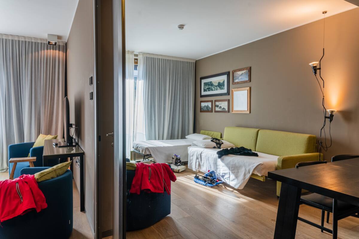 Family Room | Down duvets, in-room safe, soundproofing, free WiFi