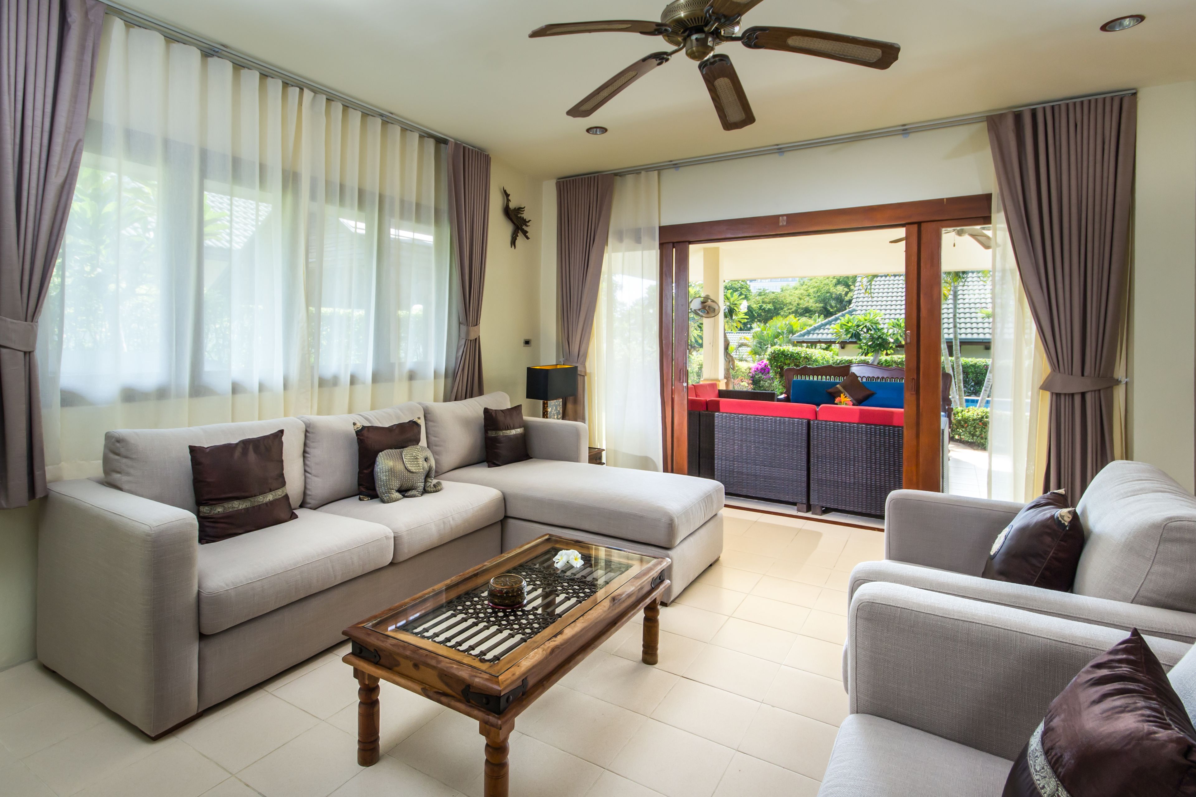 3 bedrooms deluxe villa- | living area | flat-screen tv, dvd player