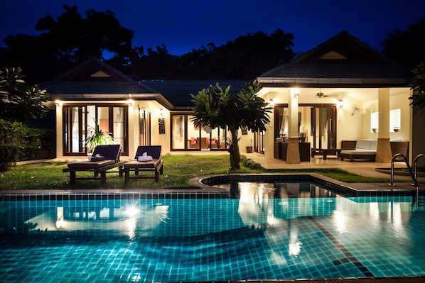 3 Bedrooms Deluxe Villa | Quang cảnh vườn