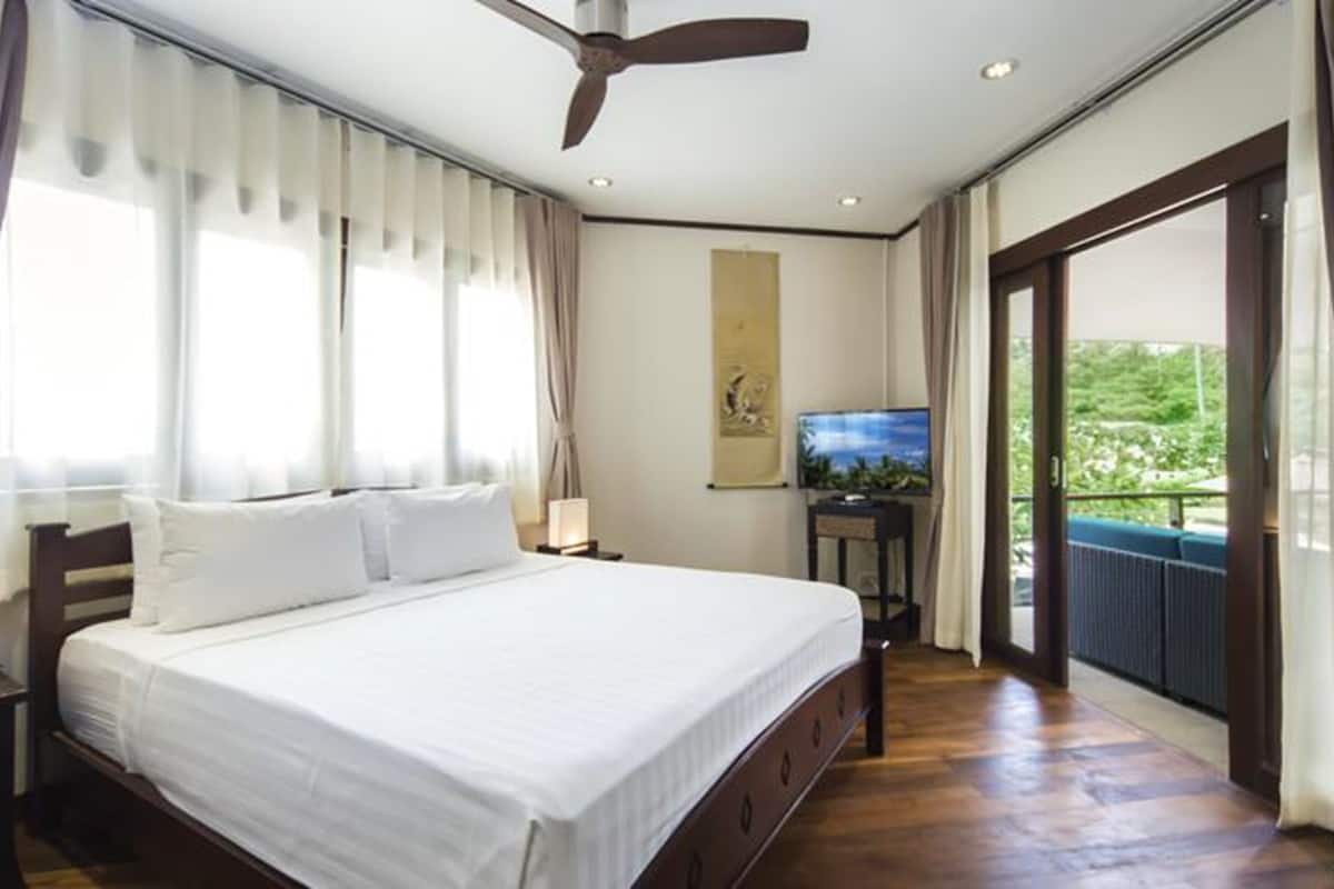 5 bedrooms beach view exclusive villa | 1 bedroom, egyptian cotton sheets, premium bedding, select comfort beds