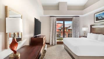 Caja de seguridad en la habitación y cortinas blackout