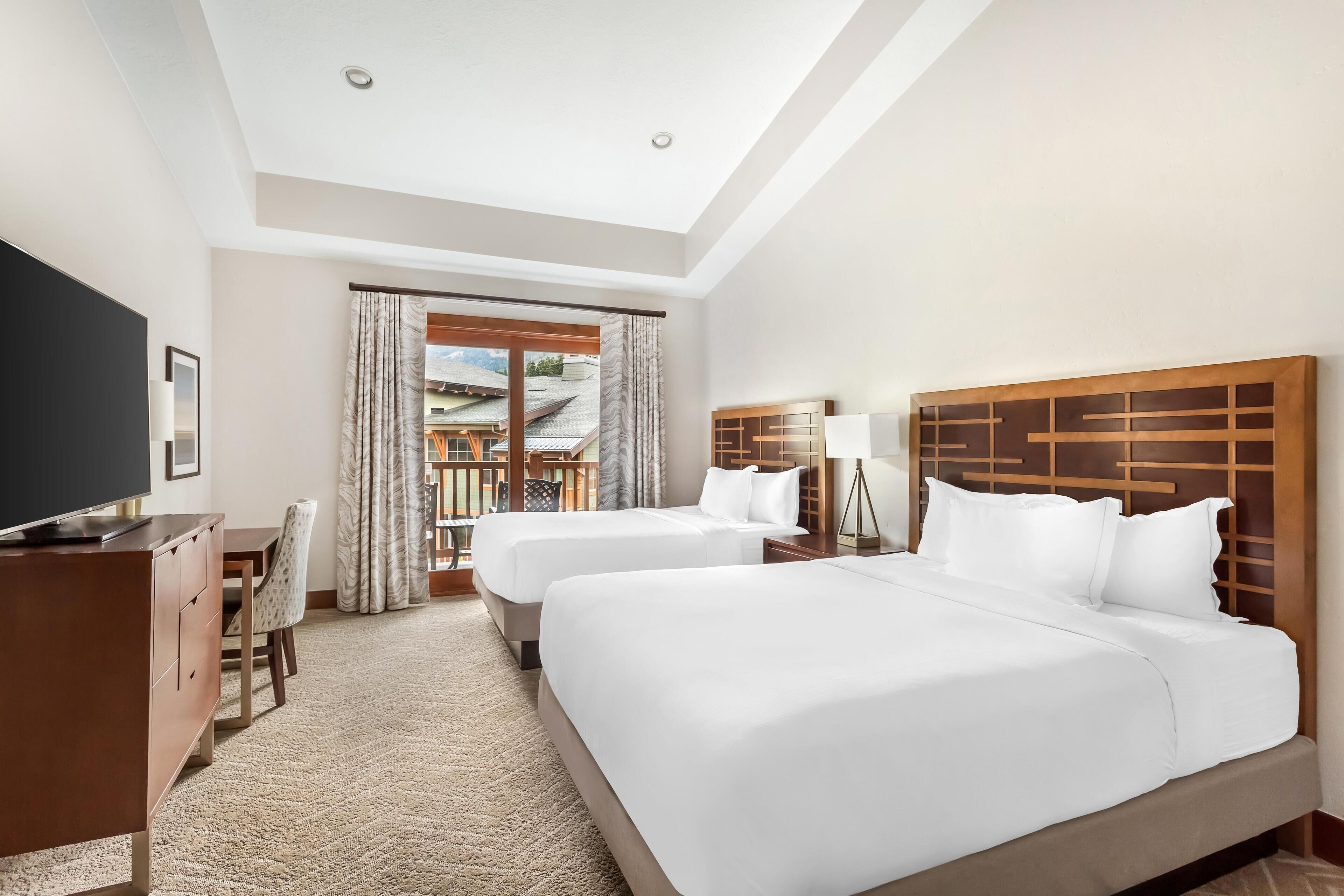 Estudio Premier (1 King or 2 Queens) | Caja fuerte, cortinas opacas, tabla de planchar con plancha