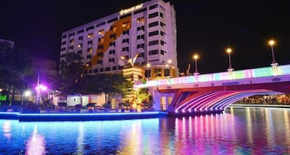 Tun Fatimah Riverside Hotel