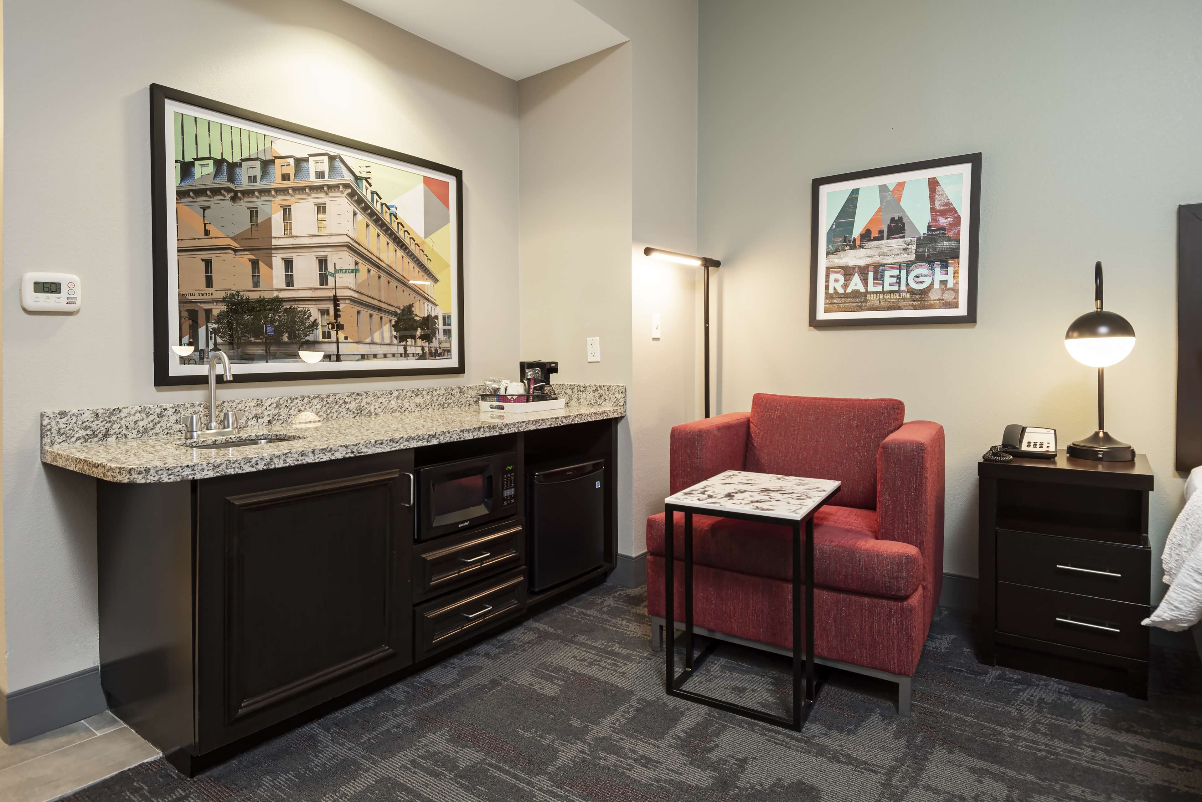 deluxe, one king bed | in-room safe, desk, iron/ironing board, free cots/infant beds