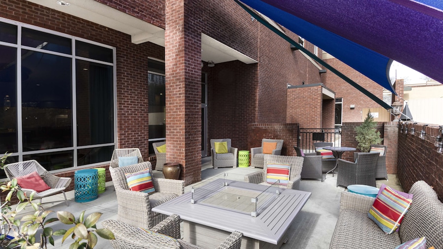 Hampton Inn & Suites Raleigh Downtown