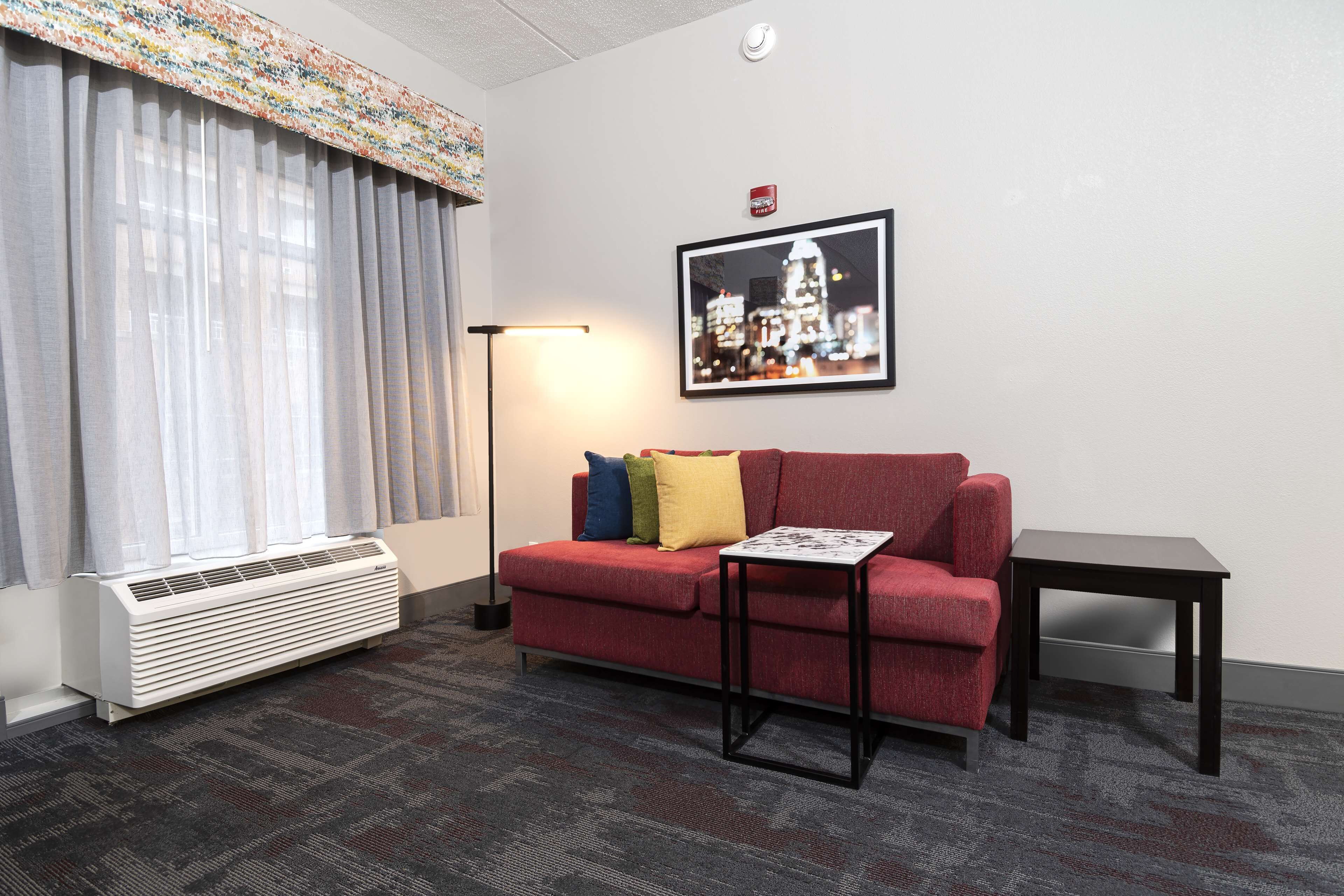 43-inch lcd tv with premium tv channels, tv